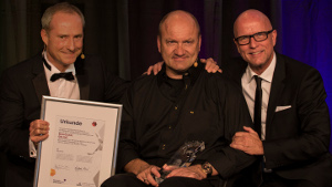 Boris Grundl: Einer der gefragtesten Managementtrainer und Vortragsredner im deutschsprachigen Raum, jetzt in der Hall of Fame der German Speakers Association. V. l. n. r.: Bodo Schäfer, Boris Grundl, Andreas Buhr.